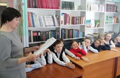 Большепаратская библиотека