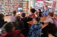 Большепаратская библиотека