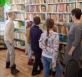 Большепаратская библиотека