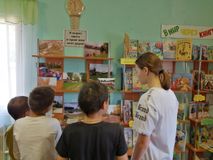 Большепаратская библиотека